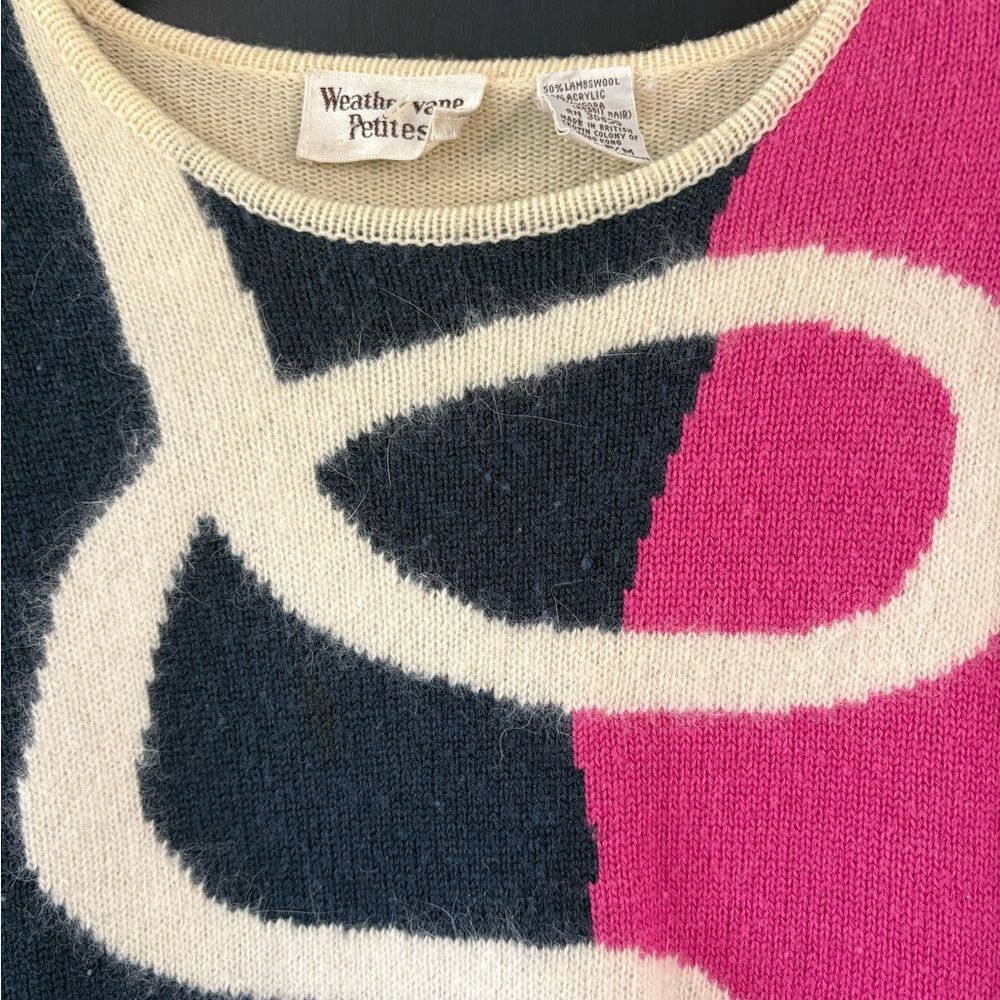 Vintage Abstract Sweater in Pink, Cream, and Navy Blue Petite Medium - Picture 2 of 6